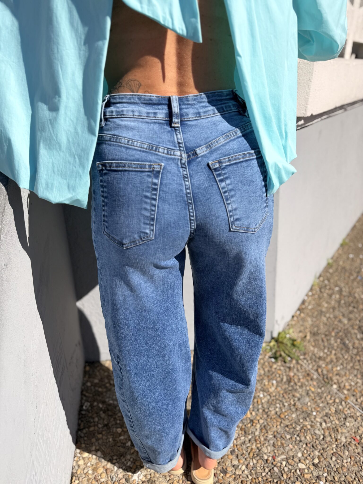 jean barrel délavé
