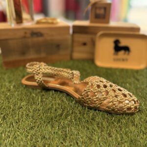 sandale pour femme tressée dorée