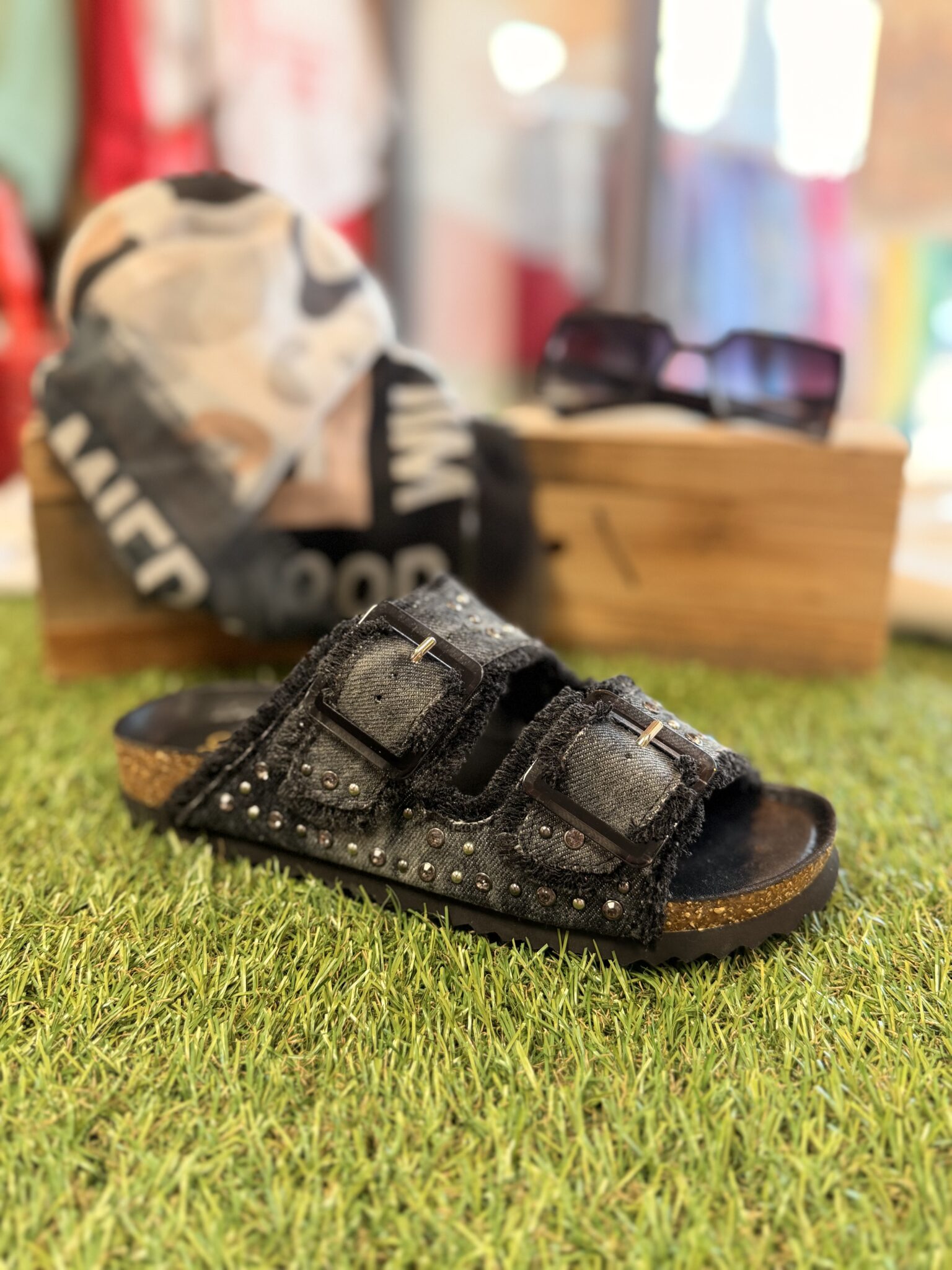mule femme en jean noir à doubles brides