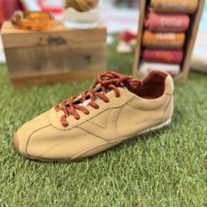 Basket fine beige femme à lacets colorés
