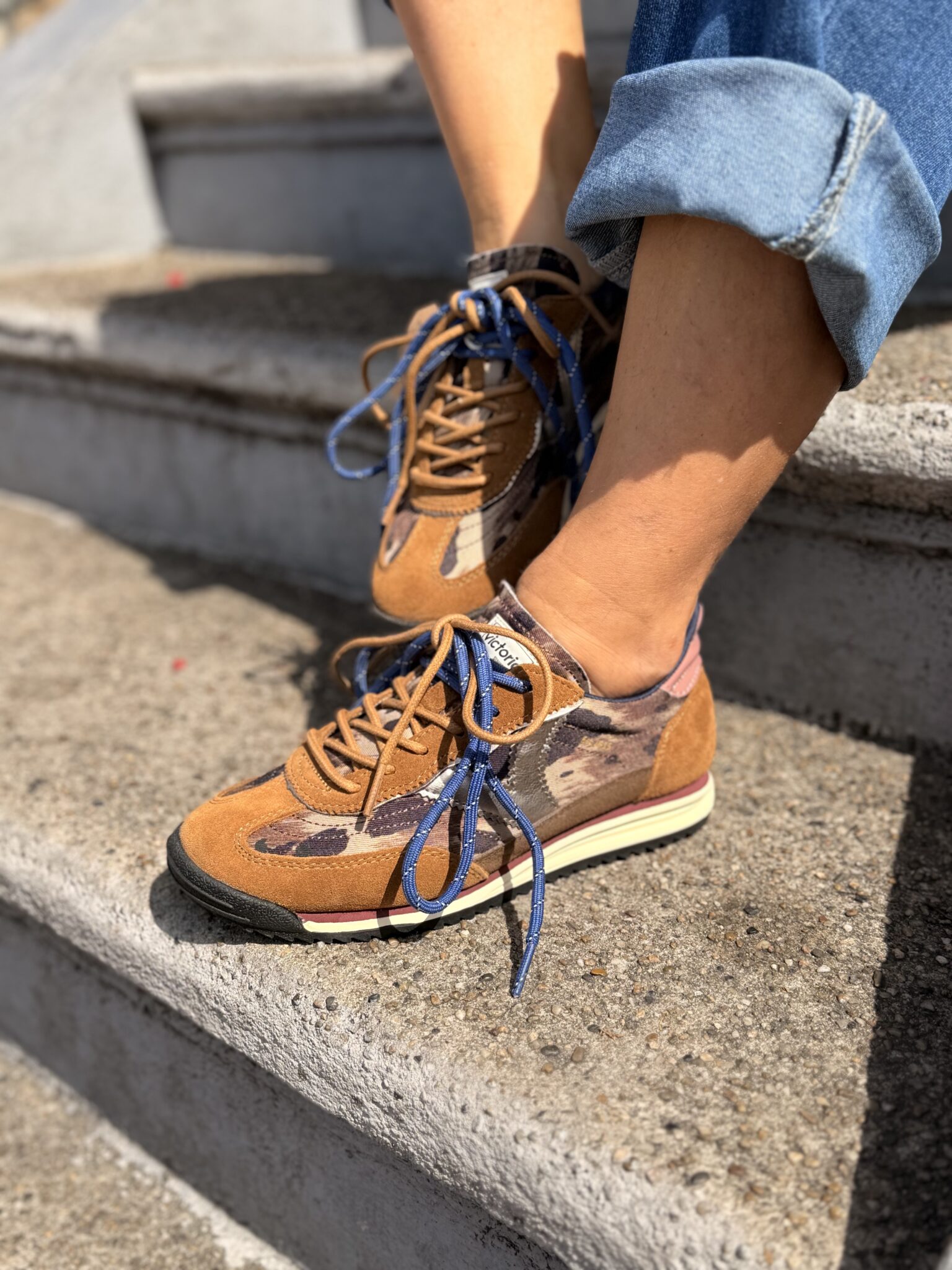 femme porte baskets victoria leopard